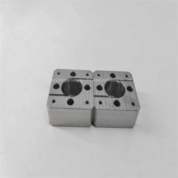 Niobium machined parts (3)